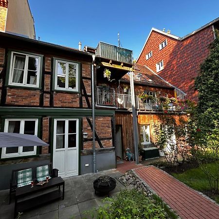 Unterkunft Direkt An Der Schelfkirche 什未林 外观 照片
